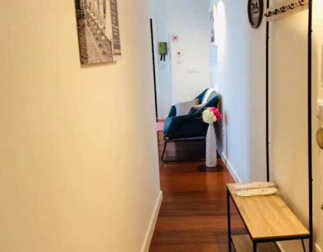 Espelho Da Ria No Coração De Apartamento